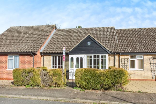 2 bedroom semi-detached bungalow for sale