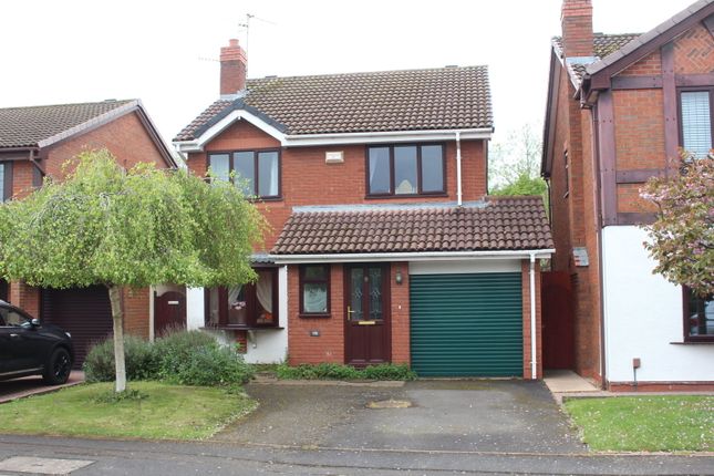 Ploverdale Crescent, Kingswinford DY6 4 bed detached house for sale