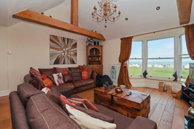 The strand, Deal, Kent, CT14 7DY 2 bed terraced house for sale