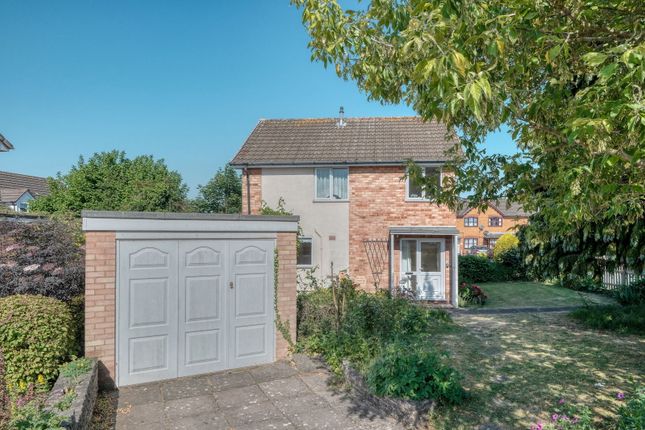 3 bed detached house