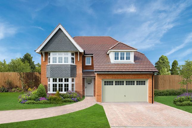 5 bed detached house