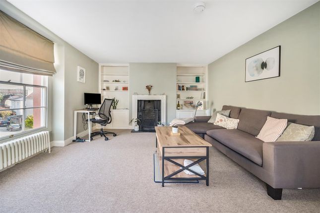 2 bed flat