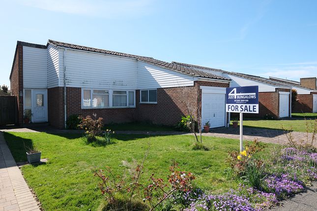 Conway Drivem Pagham, Bognor Regis... 2 bed detached bungalow for sale