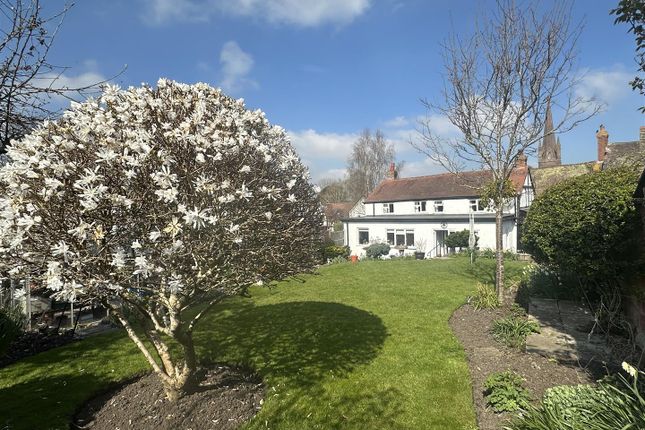 Bell Square, Weobley 2 bed cottage for sale