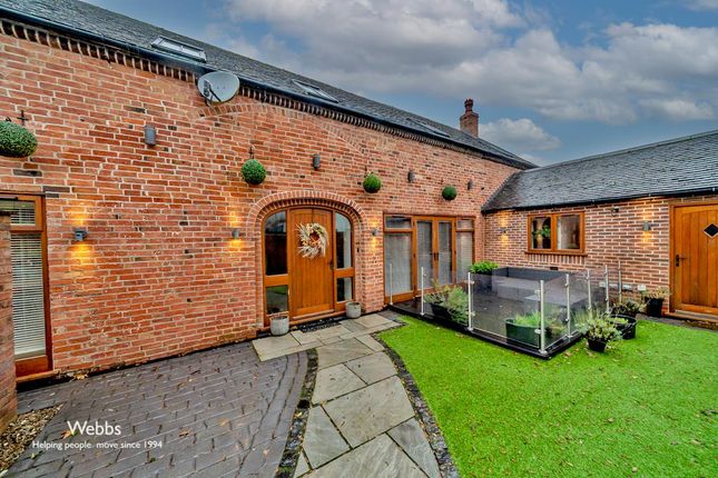 Watling Street, Cannock WS11 3 bed barn conversion for sale