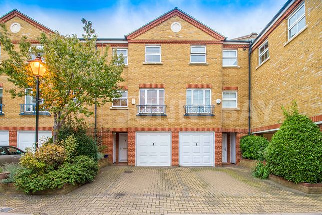 4 bed town house