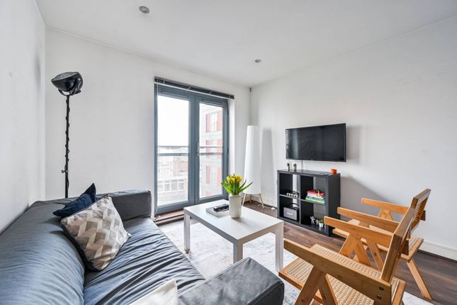 Jacobs Court, Plumbers Row... 1 bed flat for sale