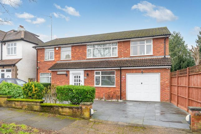 Lapstone Gardens, Kenton, Harrow, HA3 5 bed detached house for sale