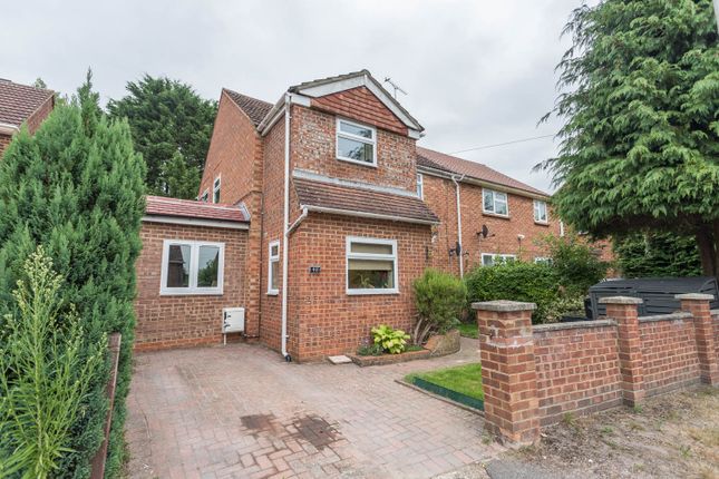 FERNBANK PLACE, ASCOT, BERKSHIRE, SL5... 3 bed semi