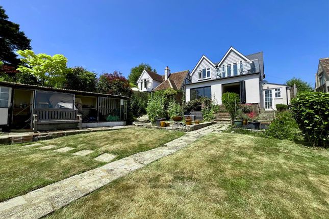 3 bed detached house