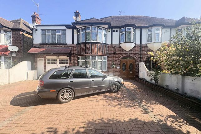 5 bed property