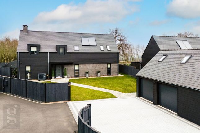 Stunning Contemporary Property – Much... 4 bed detached house for sale
