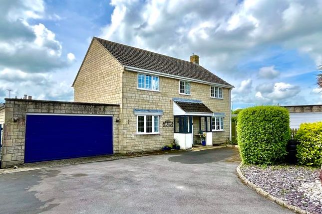 4 bed detached house