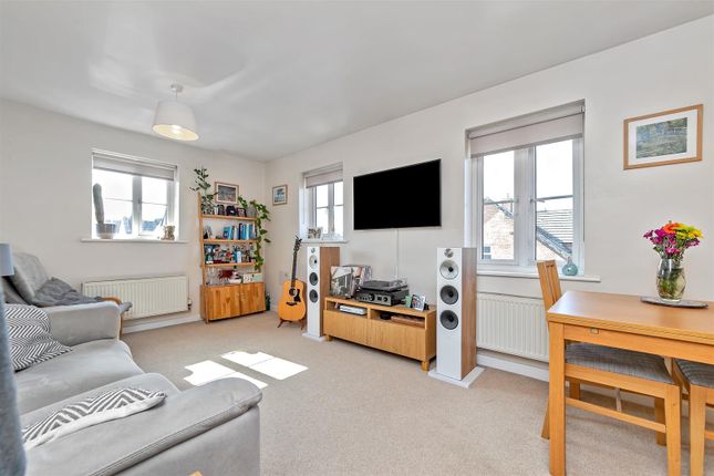 Centaurus Square, Curo Park Frogmore... 2 bed apartment for sale