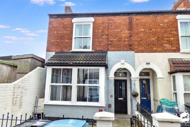 3 bed terraced house