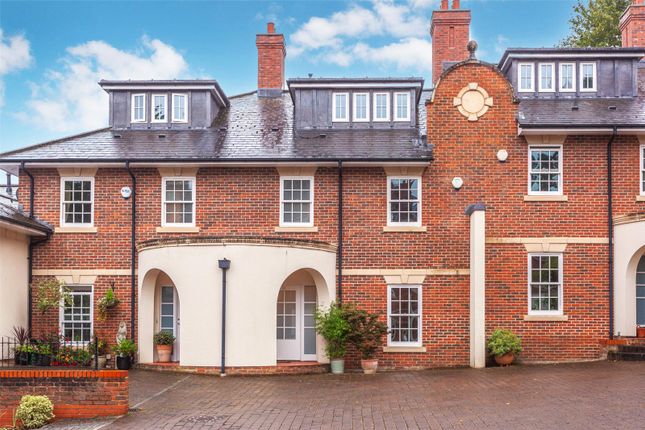 Quoitings Drive, Buckinghamshire SL7 4 bed house for sale