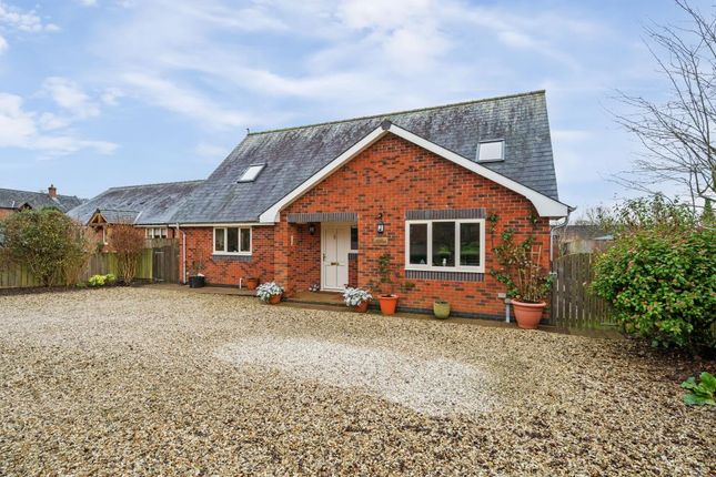 Norton,  Powys,  LD8 3 bed detached bungalow for sale