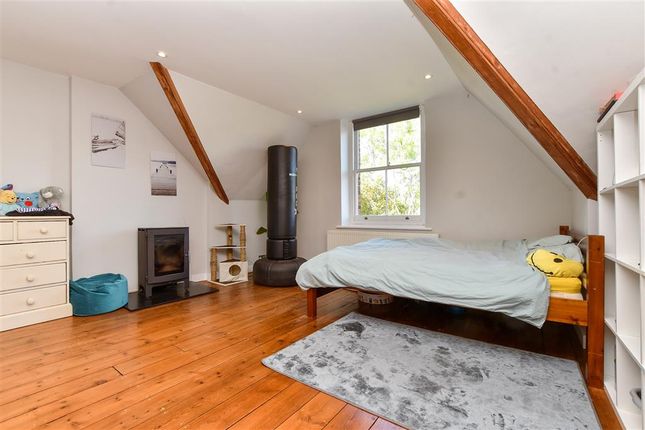 3 bed flat