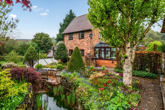 2 bedroom detached house for sale