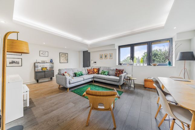 2 bed flat