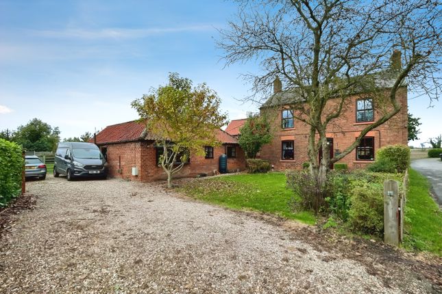 6 bedroom detached house for sale