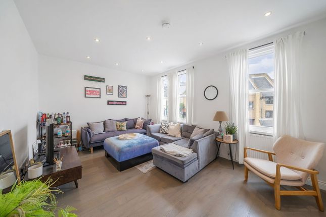 3 bedroom flat for sale