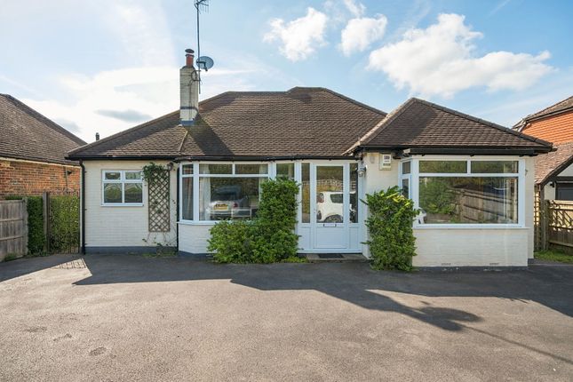 Newchapel Road, Lingfield RH7 4 bed detached bungalow for sale