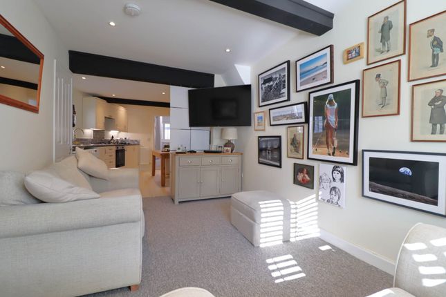 London Road, Marlborough, SN8 1PH 2 bed end of terrace house for sale