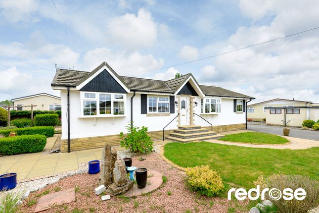 Elm Grove, Leyland PR25 3 bed detached house for sale