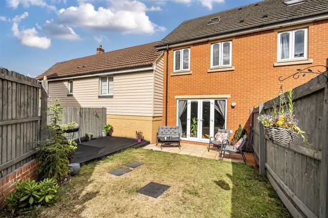 Stanier Road, Mangotsfield, Bristol 3 bed terraced house for sale
