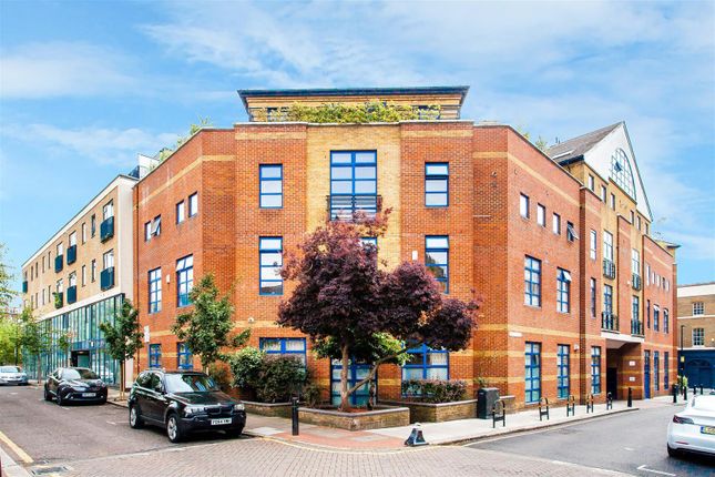 Chilton Street, London E2 1 bed apartment for sale