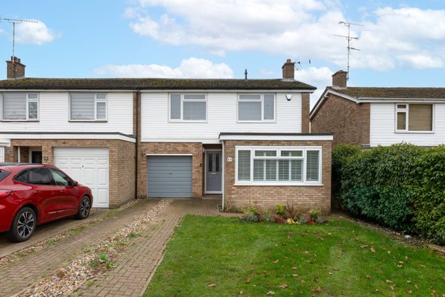 Mobbsbury Way, Stevenage... 3 bed semi