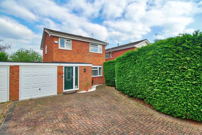 3 bedroom link detached house for sale