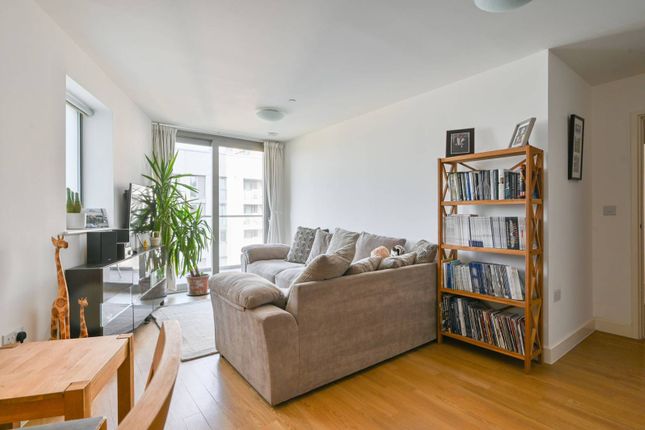 Cornmill Lane, Lewisham, London, SE13 2 bed flat for sale