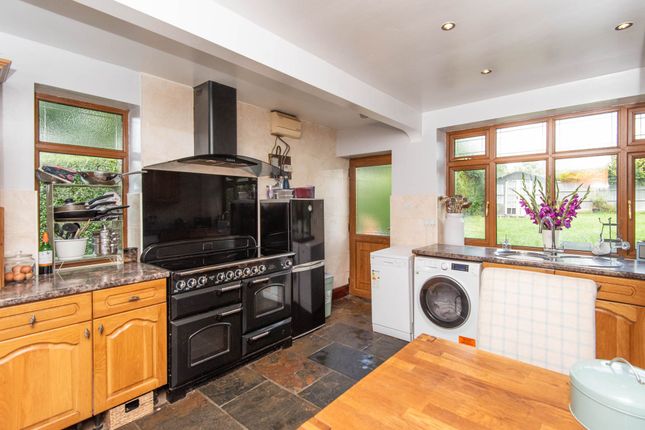 Central Drive, Chesterfield S42 2 bed detached bungalow for sale