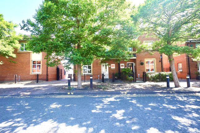 Orchid Gardens, South Shields, NE34 3 bed semi