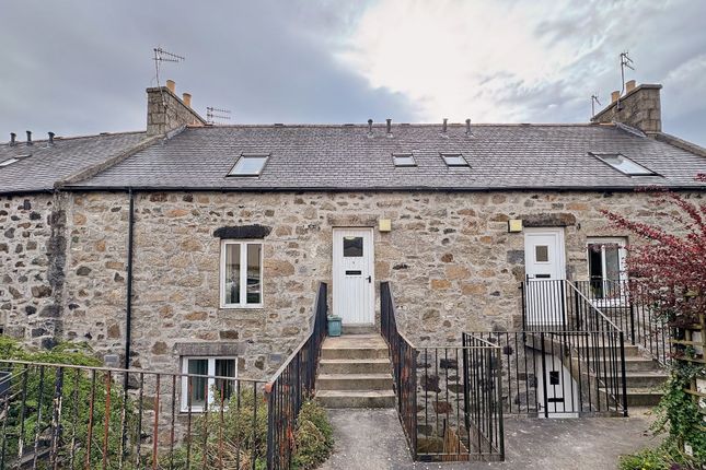 2 bed maisonette