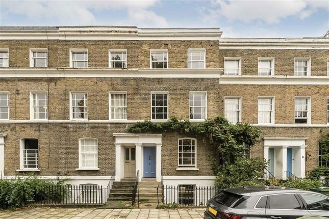 Hanover Gardens, London SE11 2 bed flat for sale