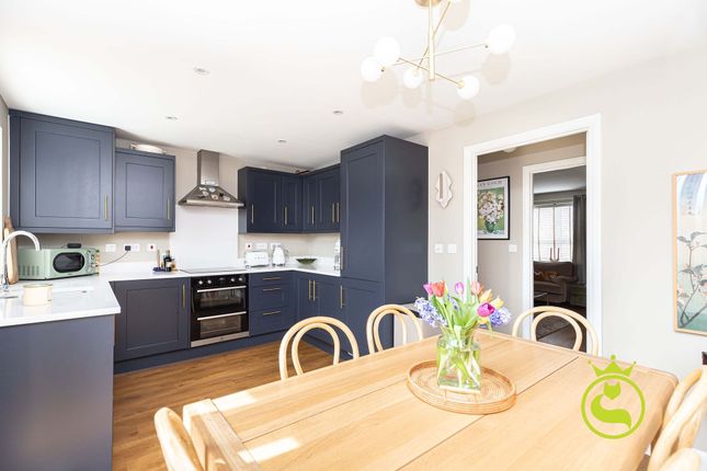 3 bed semi-detached house