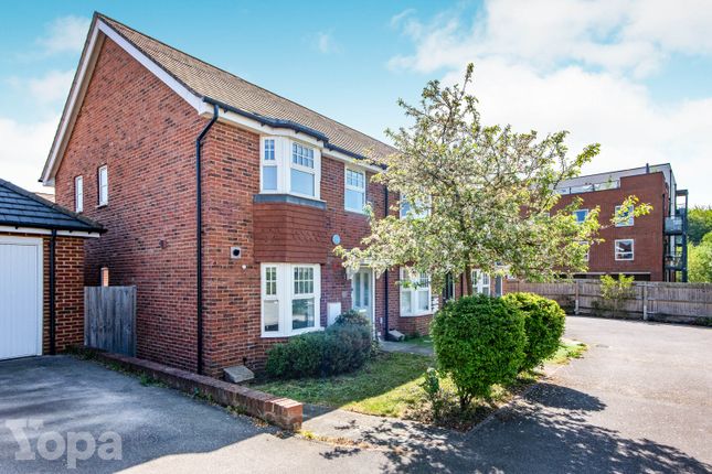 3 bedroom end of terrace house for sale