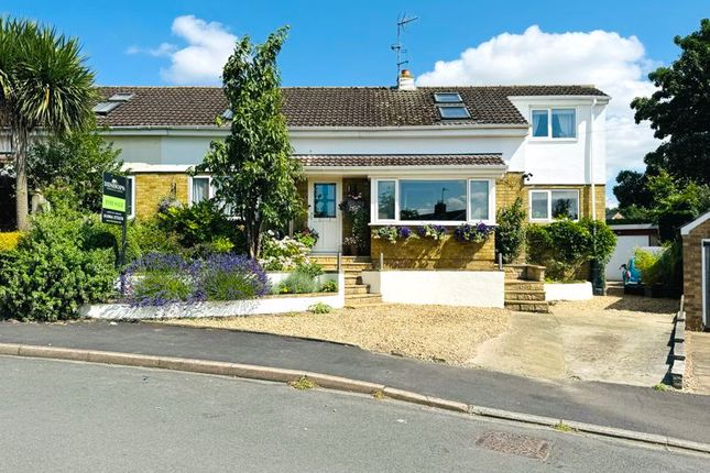 4 bedroom semi-detached bungalow for sale