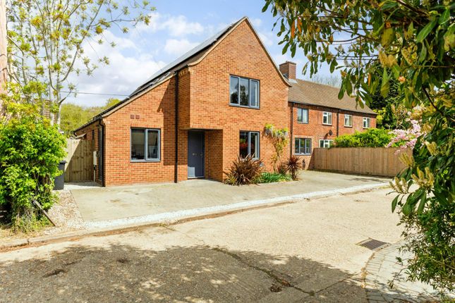 Bix Common, Henley On Thames RG9 4 bed end of terrace house for sale
