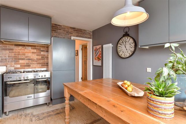 3 bed semi-detached bungalow