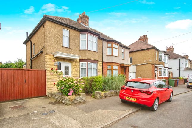 3 bed semi-detached house