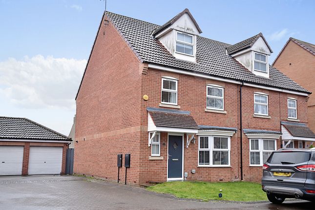 4 Bedroom Semi Detached House