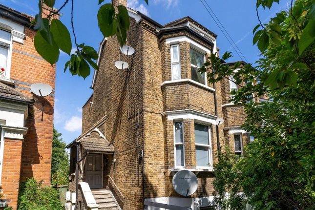 Kingswood Road, London E11 1 bed flat for sale