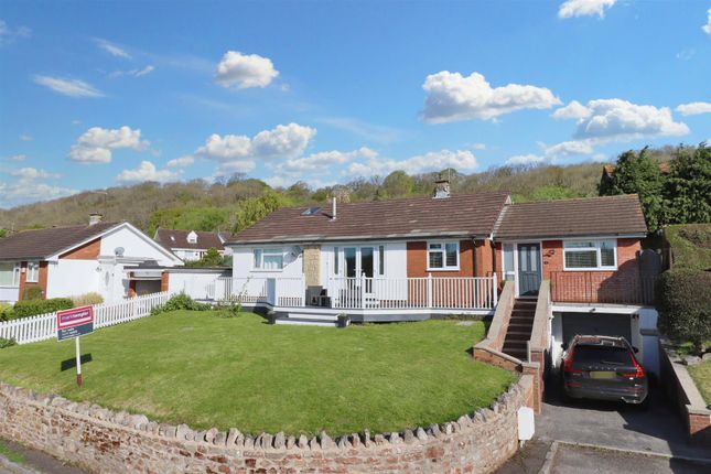 Family home in much admired village... 4 bed detached bungalow for sale