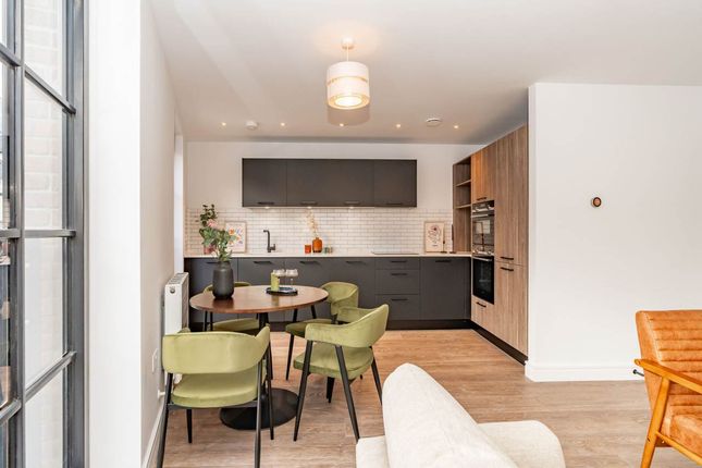 Henderson Place, New Town, Edinburgh 2 bed apartment for sale