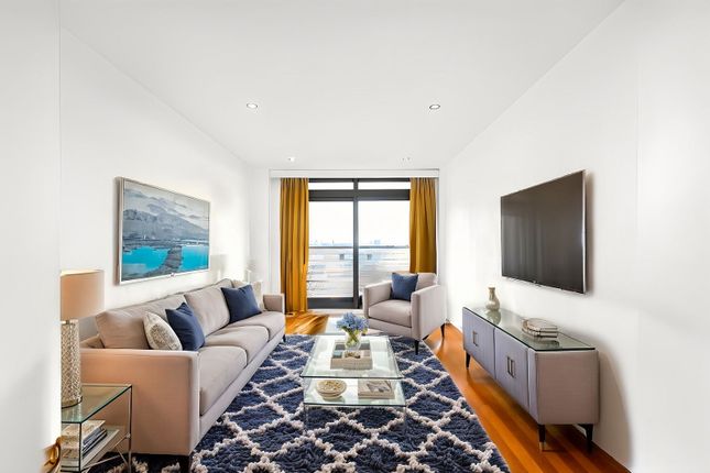 Larden Road, London W3 2 bed apartment for sale