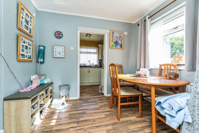 2 bedroom semi-detached bungalow for sale